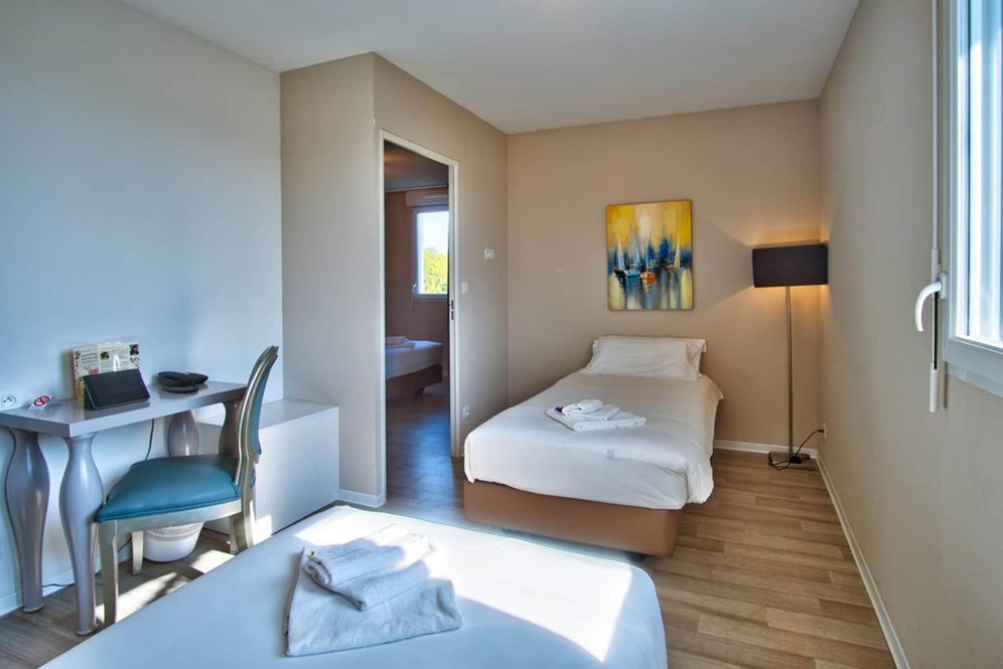 Adonis Hotel Bayonne Lahonce Bagian luar foto