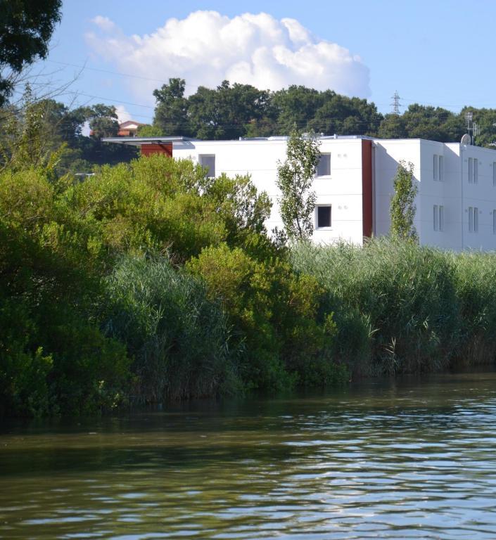 Adonis Hotel Bayonne Lahonce Bagian luar foto