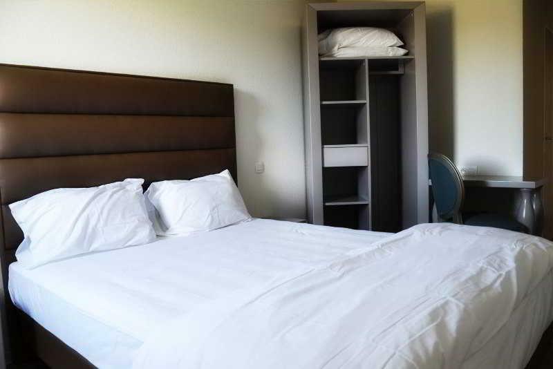 Adonis Hotel Bayonne Lahonce Bagian luar foto